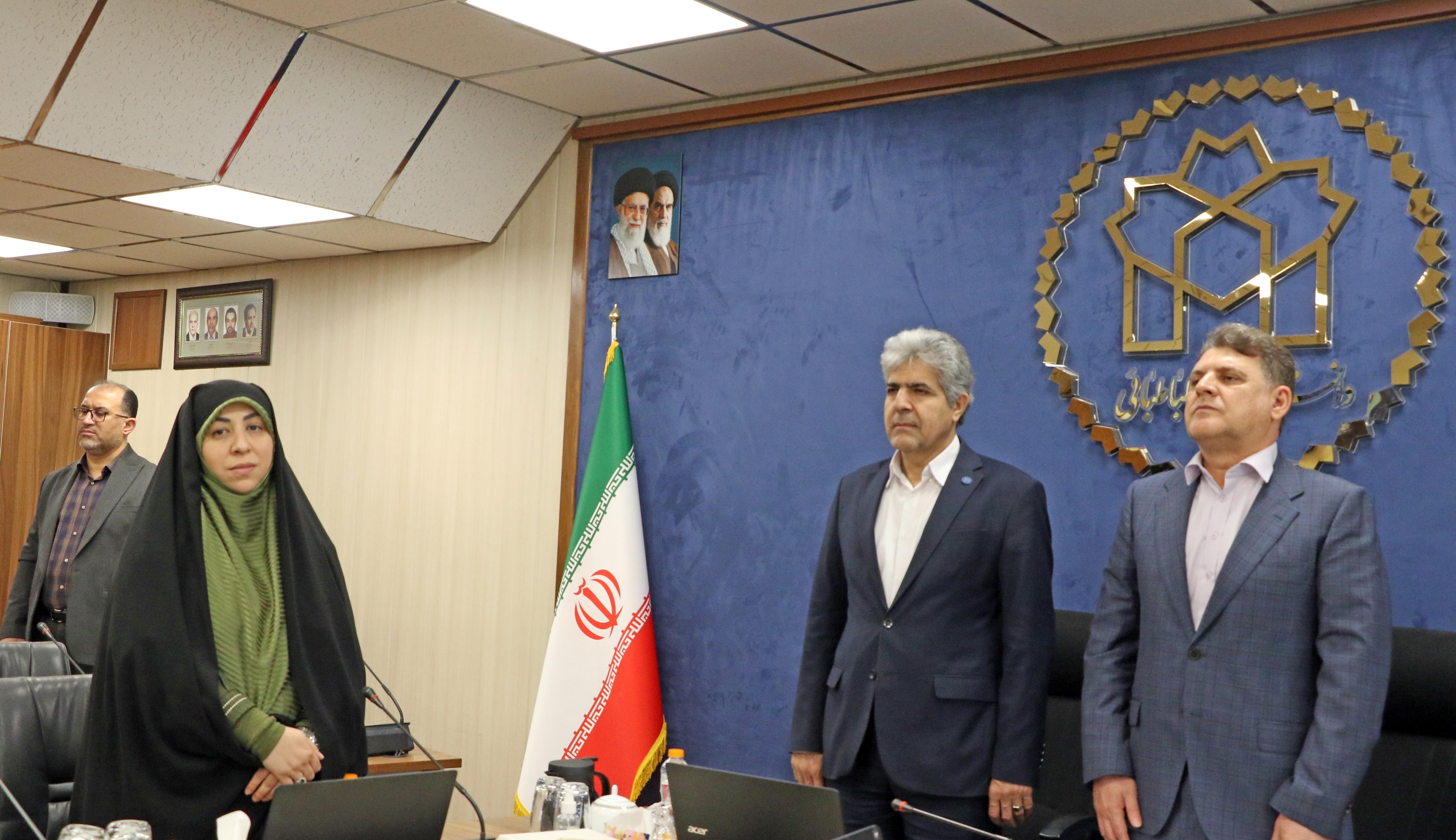 نشست تخصصی کمک به حل مشکلات کشور با عنوان «نقش دیپلماسی فرهنگی و امنیت منطقه‌ای در خلیج فارس»